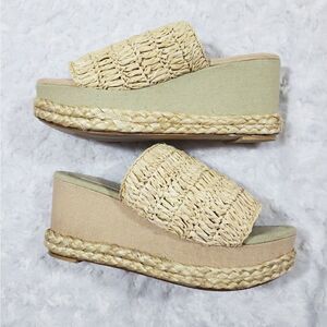 Torgeis Neith Woven Platform Wedge Sandal New in Box